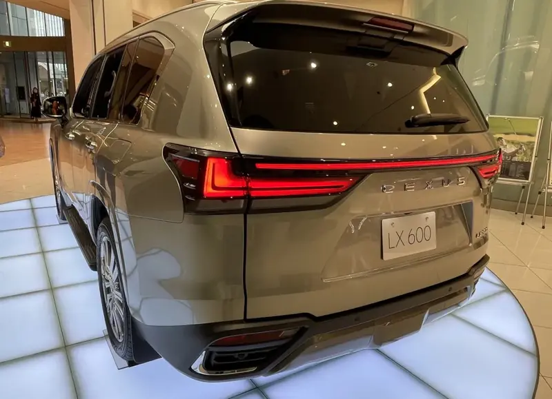 Lexus LX - 2