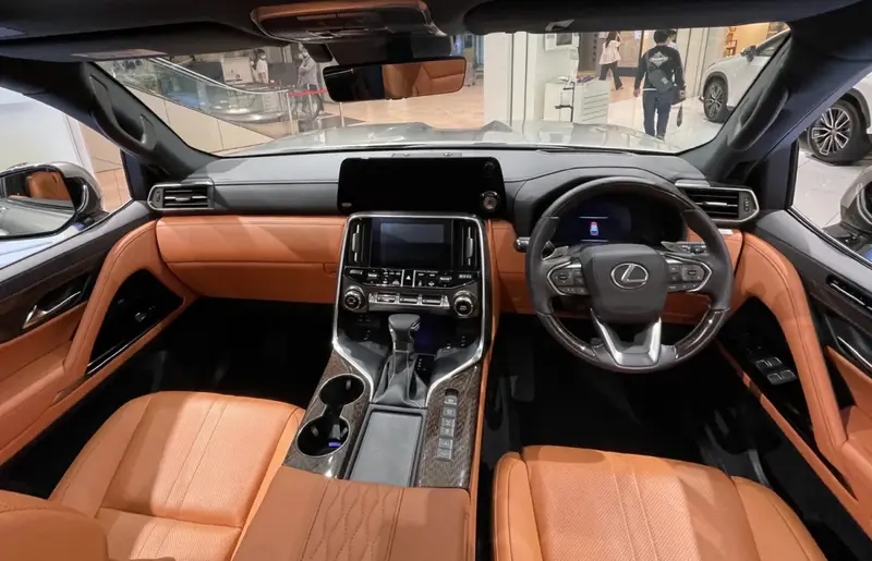 Lexus LX - 3