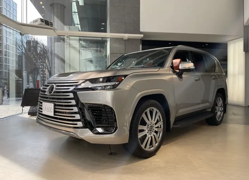 Lexus LX - 4