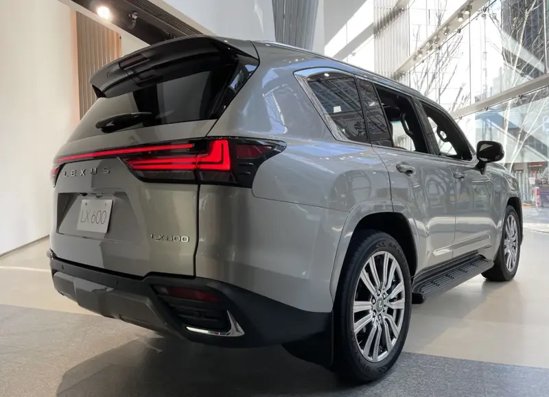 Lexus LX - 5