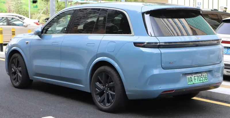 Li L8 L8 1.5T 40.9 kWh (449 bg) Extended Range 4WD - görsel 5