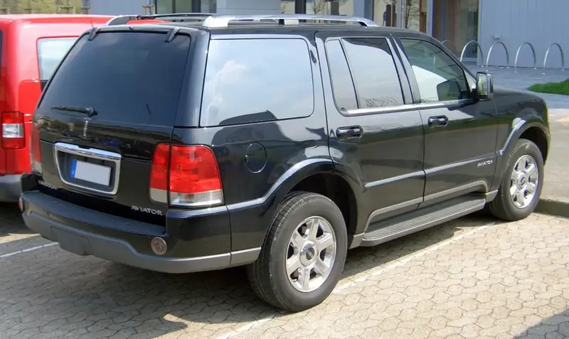 Lincoln Aviator - 6