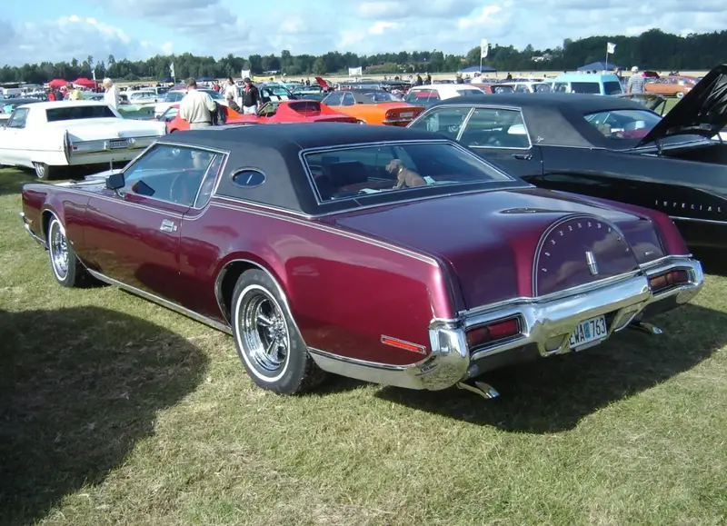 Lincoln Continental Mark - 2