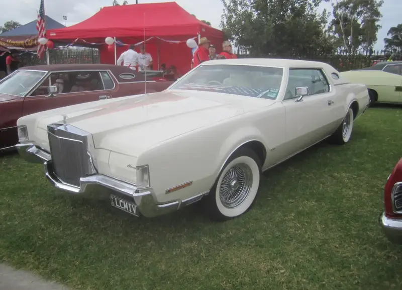 Lincoln Continental Mark - 5
