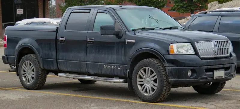 Lincoln Mark LT - 3