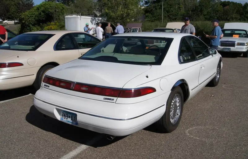 Lincoln Mark - 6