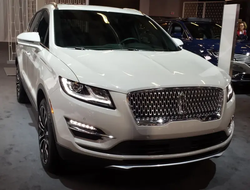Lincoln MKC - 2