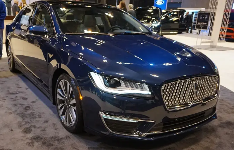 Lincoln MKZ - 4