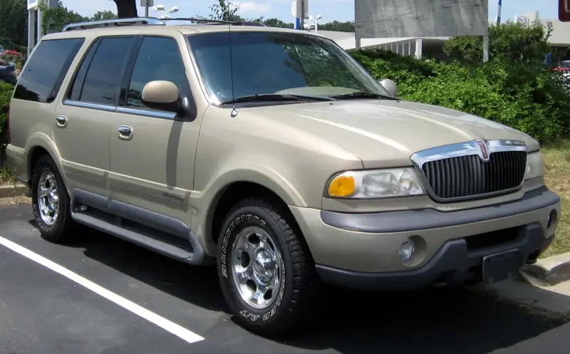 Lincoln Navigator - 2