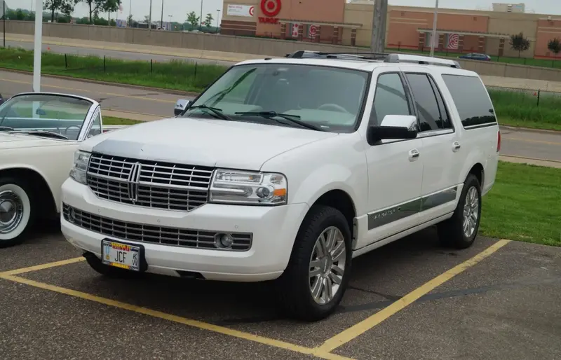 Lincoln Navigator Navigator III