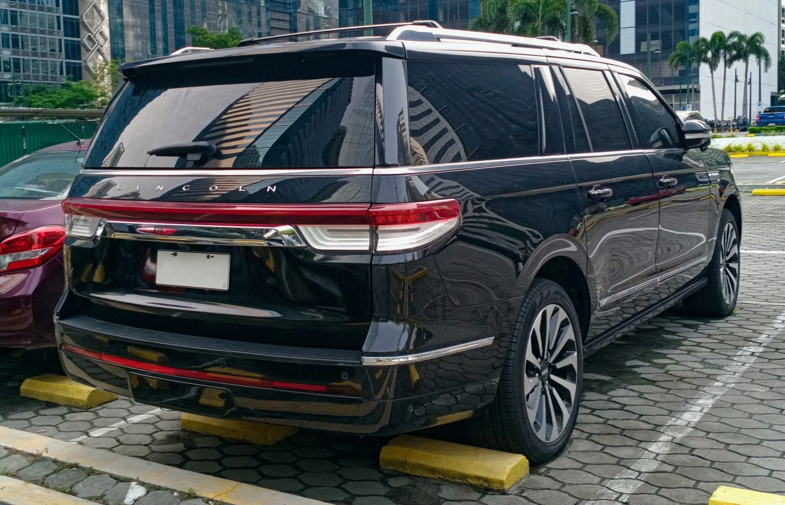 Lincoln Navigator Navigator IV (facelift 2021)