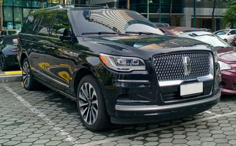 Lincoln Navigator Navigator IV L (facelift 2021)