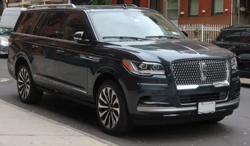 Lincoln Navigator - 3