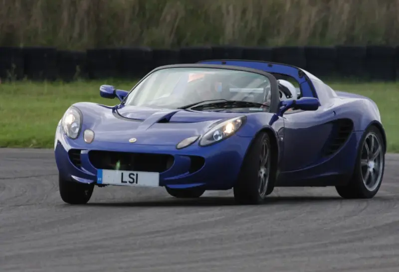Lotus Elise - 5