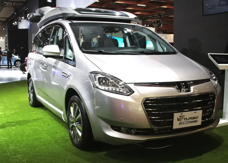 Luxgen V7 V7