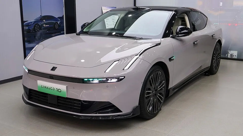 Lynk & Co 10 10