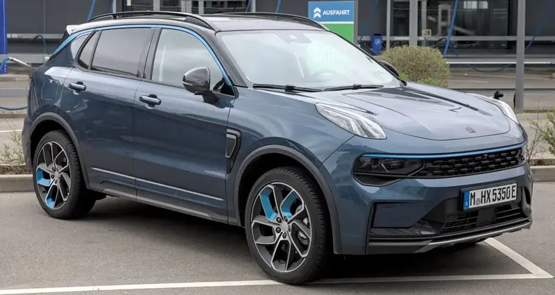 Lynk & Co 01 01 (facelift 2020)