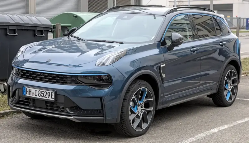 Lynk & Co 01 - 2