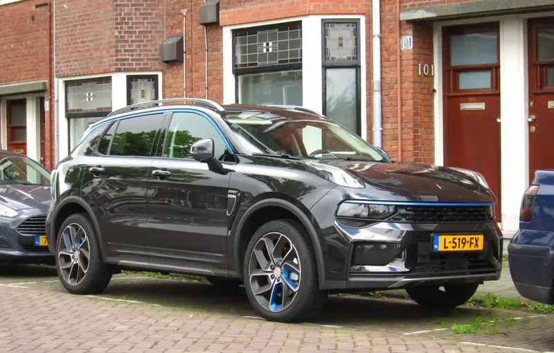 Lynk & Co 01 - 4