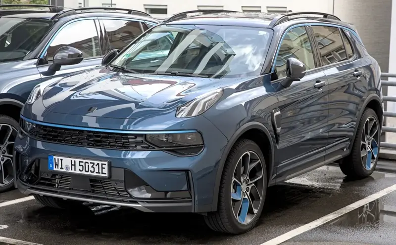 Lynk & Co 01 - 6