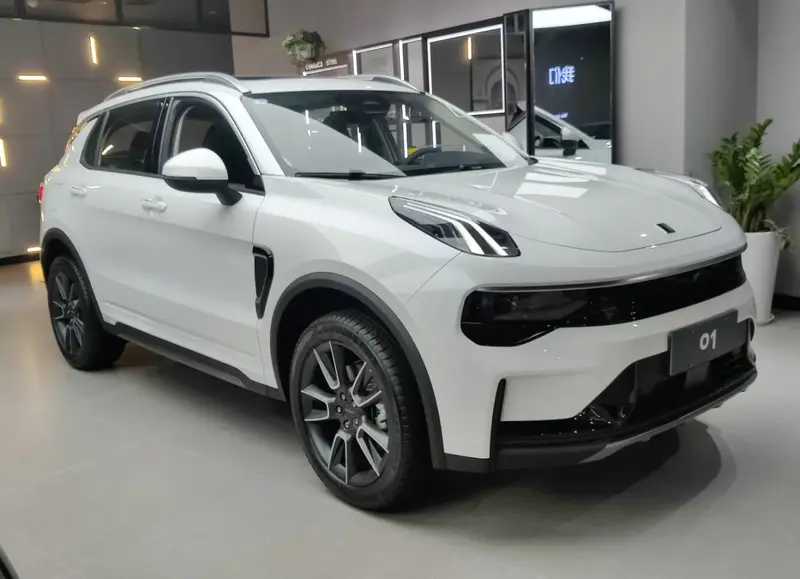 Lynk & Co 01 01 (facelift 2022)