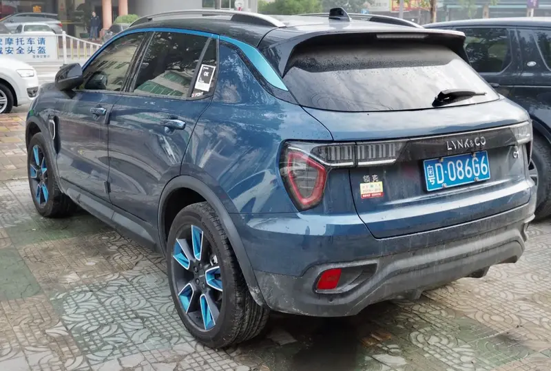 Lynk & Co 01 - 4