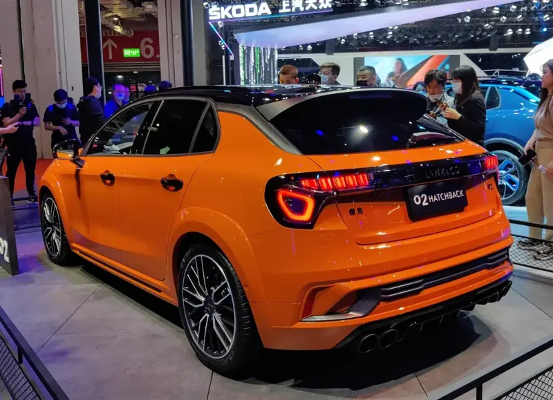 Lynk & Co 02 - 2