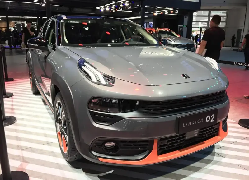Lynk & Co 02 - 4