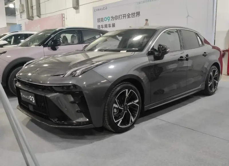 Lynk & Co 03 - 4