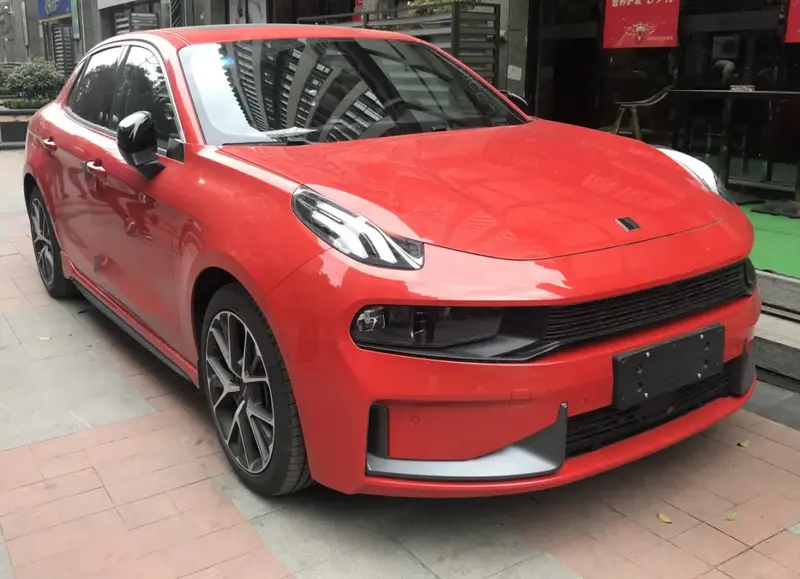 Lynk & Co 03 03