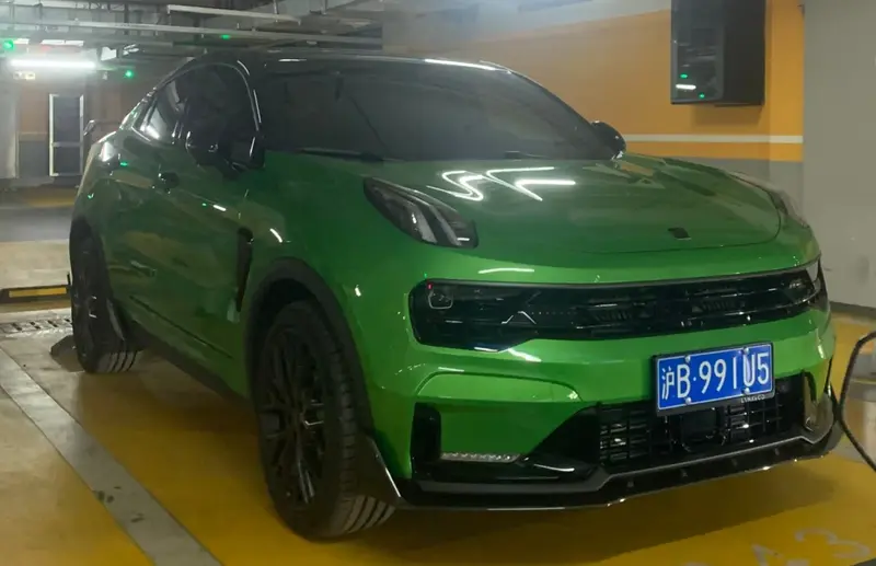 Lynk & Co 05 05