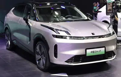 Lynk & Co 08 08