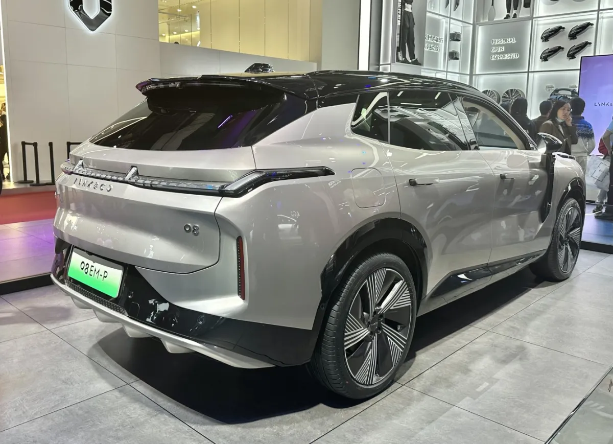 Lynk & Co - 5