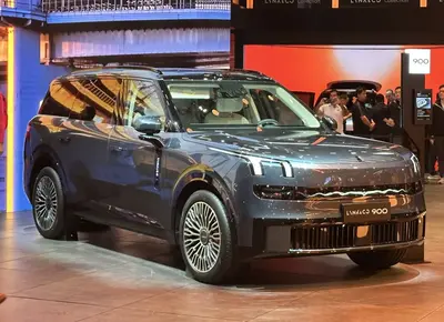 Lynk & Co 900 900