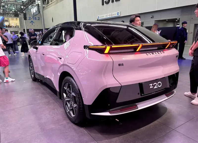 Lynk & Co Z20 Z20 51.2 kWh (238 bg) - görsel 4