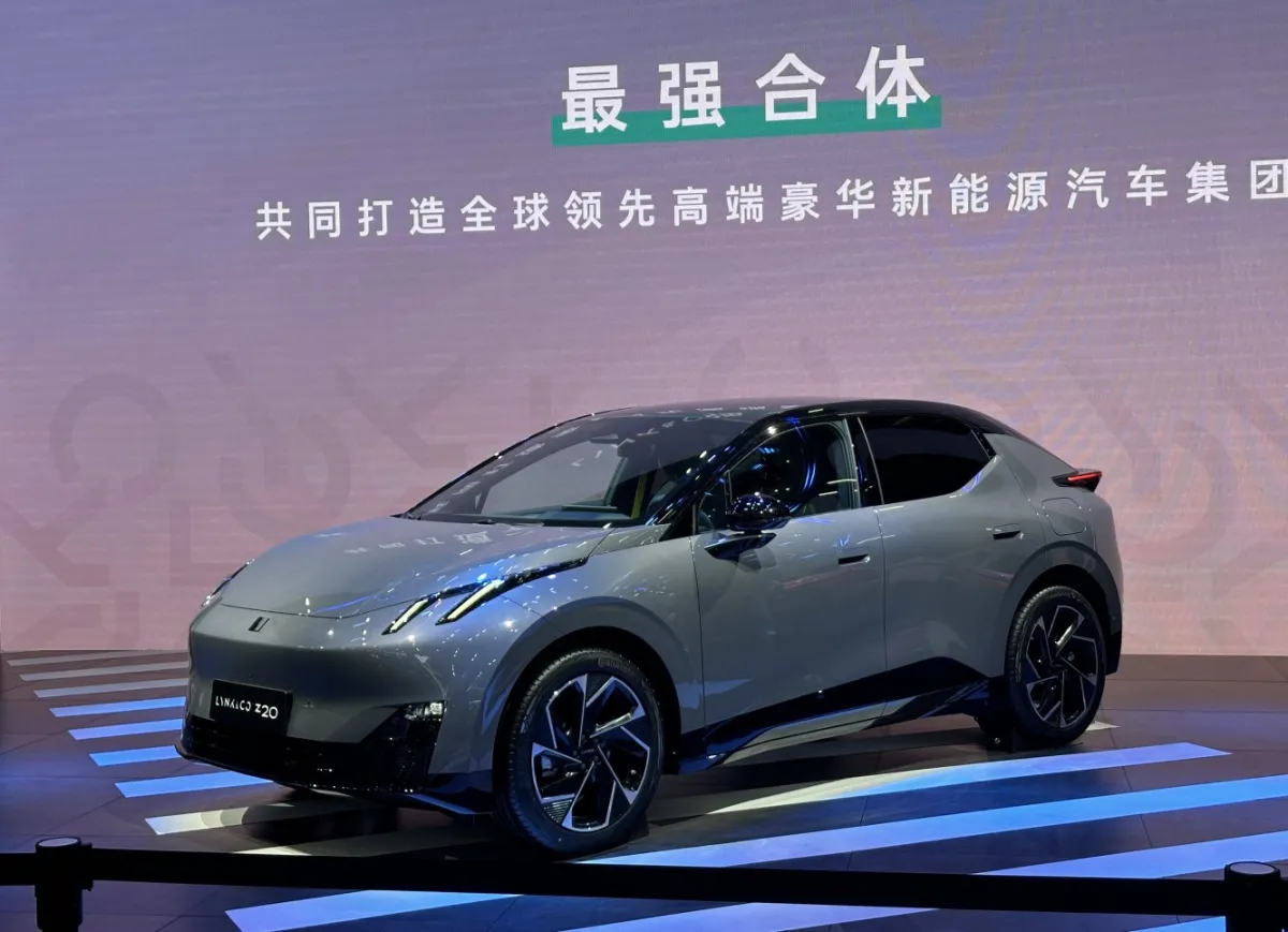 Lynk & Co Z20 Z20 51.2 kWh (238 bg) - görsel 5