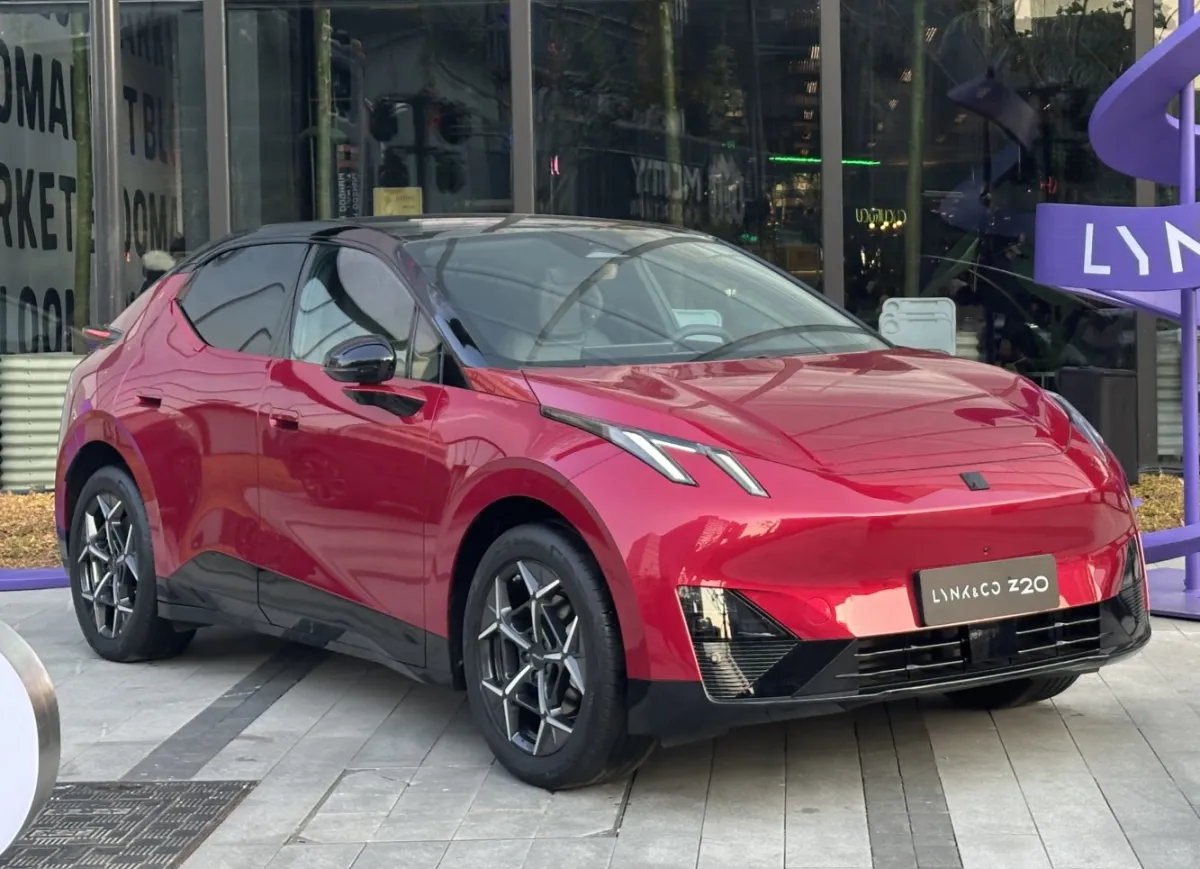 Lynk & Co Z20 Z20 51.2 kWh (238 bg) - görsel 6