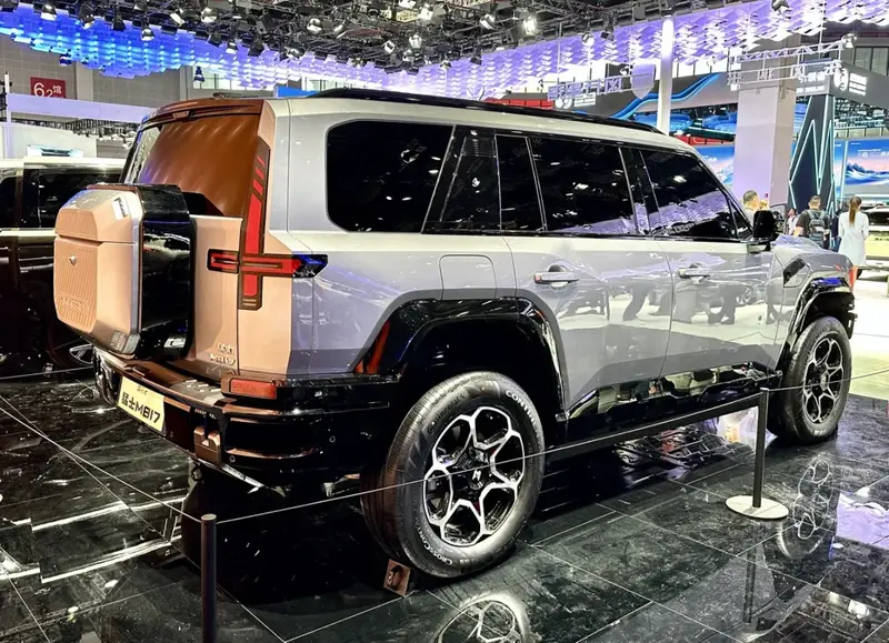 M-Hero M817 M817 Max+ 1.5T 50.4 kWh (687 bg) Plug-in Hybrid 4WD DHT - görsel 2
