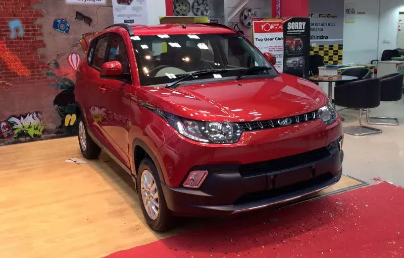 Mahindra KUV100 - 3