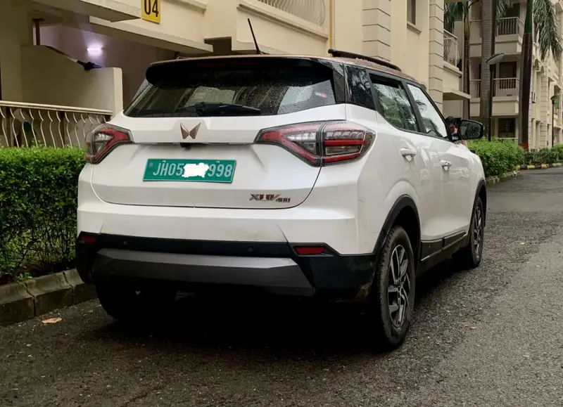 Mahindra XUV400 XUV400 39.4 kWh (150 bg) Electric - görsel 2