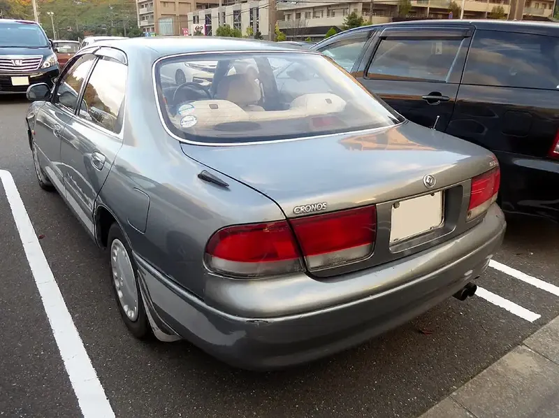 Mazda Cronos - 2