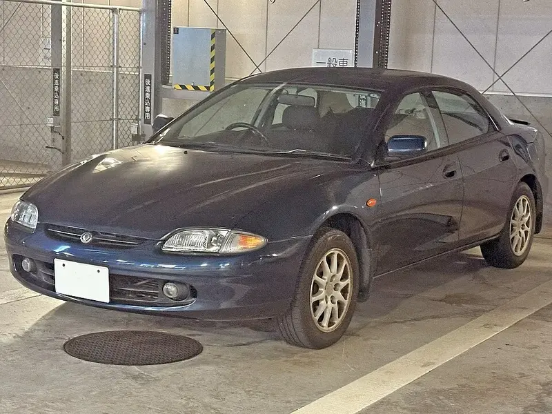 Mazda Lantis - 2