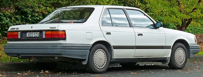 Mazda Sentia - 4