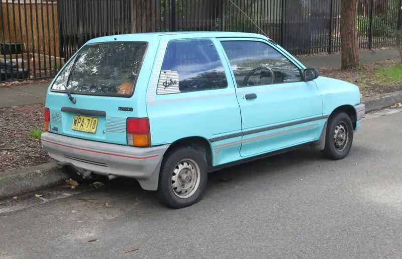 Mazda 121 - 2