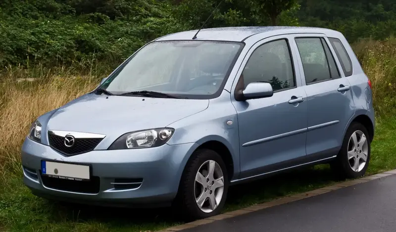 Mazda 2 2 I (DY)