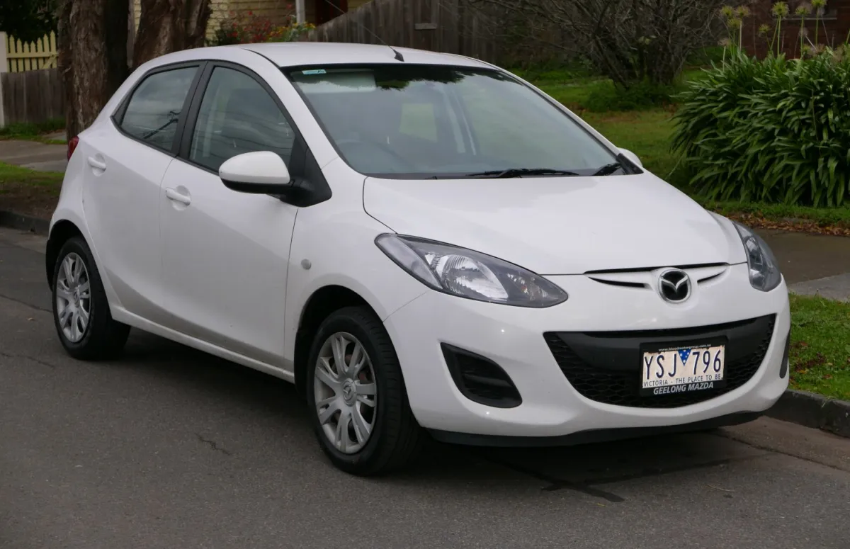 2 II (DE, facelift 2010)