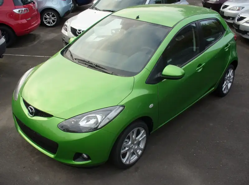 Mazda 2 - 5