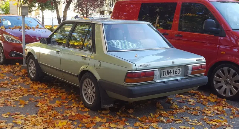 Mazda 323 323 II 1.3 (60 bg) - görsel 2