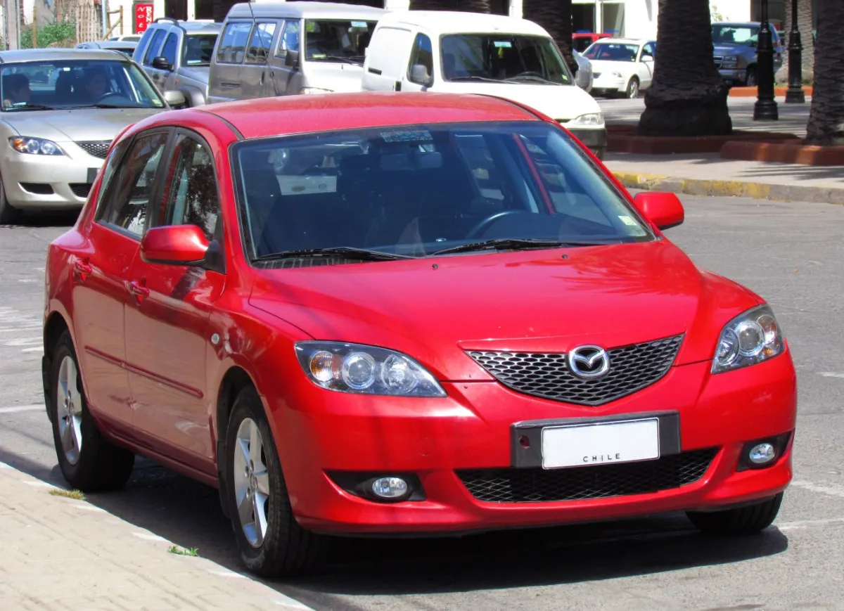3 I Hatchback (BK)