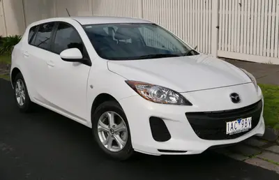 Mazda 3 3 II Hatchback (BL, facelift 2011)